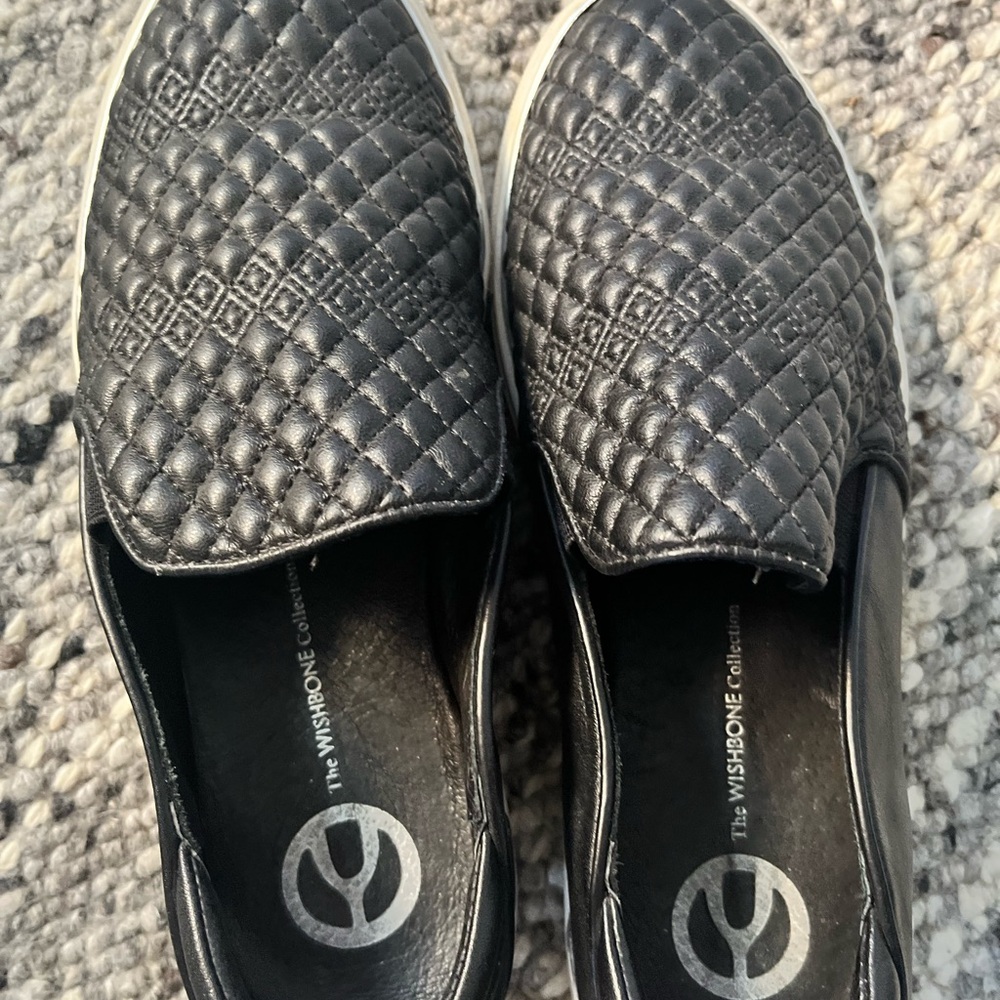 The Wishbone Collection Black Quilted Slip-On Shoes